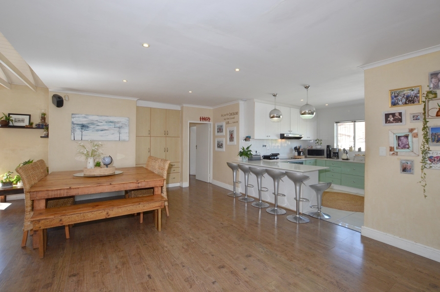 5 Bedroom Property for Sale in Welgelegen 2 Western Cape